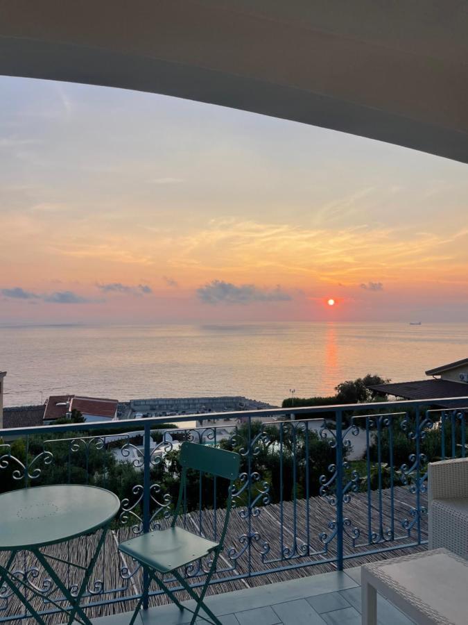 Tenuta Taurianum Panoramichouse E Panoramicb&B Palmi Esterno foto